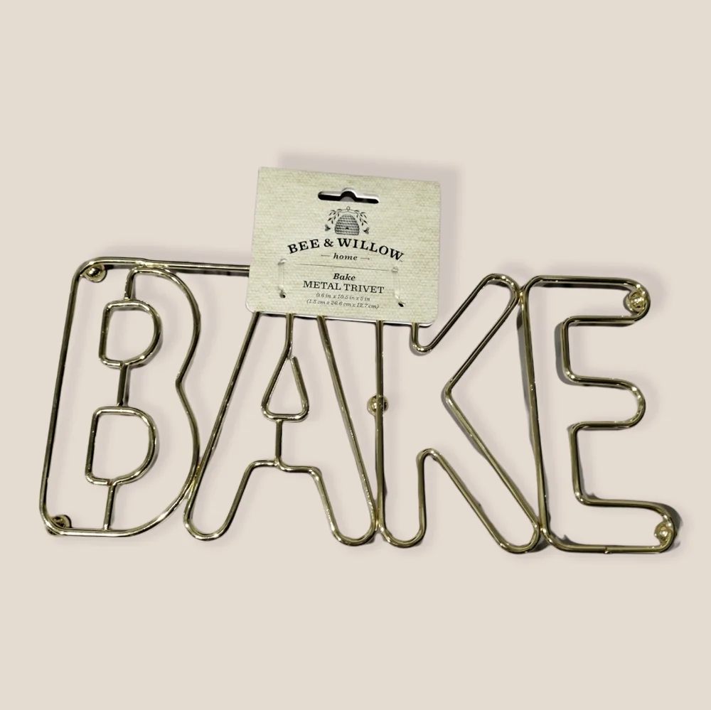 NWT Bee & Willow gold metal wire BAKE trivet